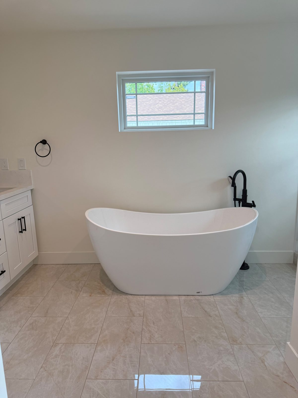 Bathroom cleaned by GlowHaus Cleaning Service